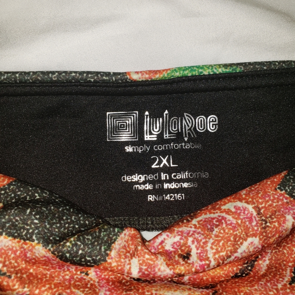 Lularoe 2X Jade athletic moisture-wicking legging - Picture 5 of 10